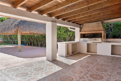 Villa ou maison à louer à North Miami, Floride: 4 chambres, 237.92 m2 № 1937252 - photo 21