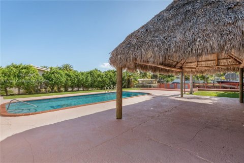 Villa ou maison à louer à North Miami, Floride: 4 chambres, 237.92 m2 № 1937252 - photo 22