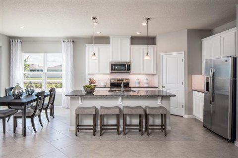 Casa en venta en Titusville, Florida, 3 dormitorios, 187.76 m2 № 1780804 - foto 3