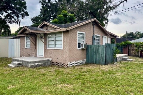Villa ou maison à louer à Orlando, Floride: 2 chambres, 73.95 m2 № 2319010 - photo 2