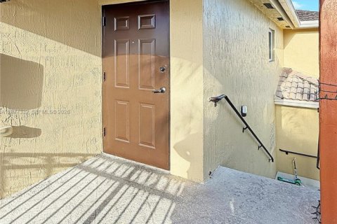 Copropriété à vendre à Homestead, Floride: 3 chambres, 109.25 m2 № 2046445 - photo 3