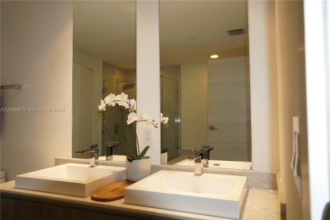 Copropriété à louer à Miami, Floride: 1 chambre, 81.85 m2 № 2168792 - photo 9