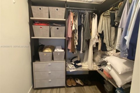 Copropriété à louer à Miami, Floride: 1 chambre, 81.85 m2 № 2168792 - photo 10
