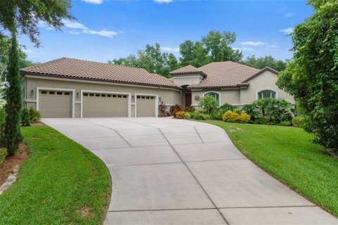 House in Hernando, Florida 3 bedrooms, 289.11 sq.m. № 1514258 - photo 1