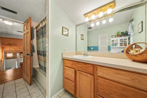 House in Oviedo, Florida 3 bedrooms, 169.83 sq.m. № 2157836 - photo 21