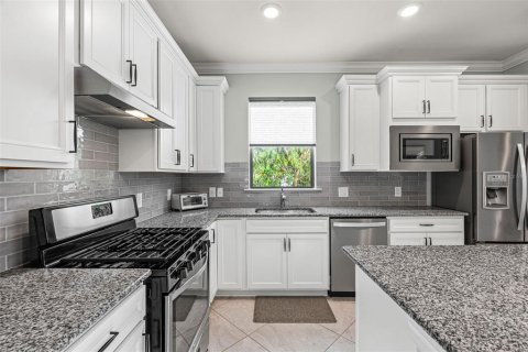 House in Bradenton, Florida 2 bedrooms, 129.6 sq.m. № 2121483 - photo 10