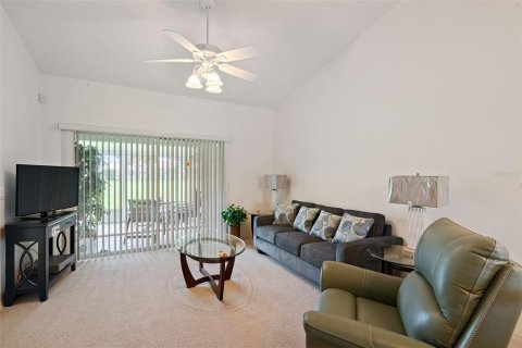 Touwnhouse à vendre à Orlando, Floride: 3 chambres, 108.05 m2 № 1834701 - photo 2