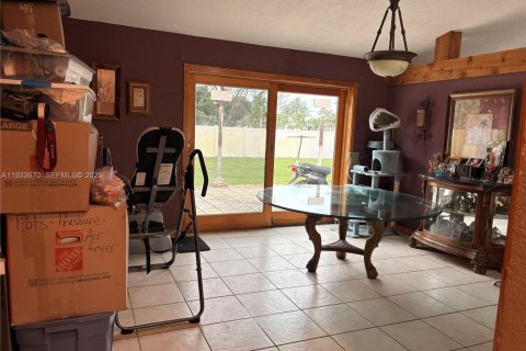 Casa en venta en Hialeah, Florida, 3 dormitorios, 147.34 m2 № 1992769 - foto 7