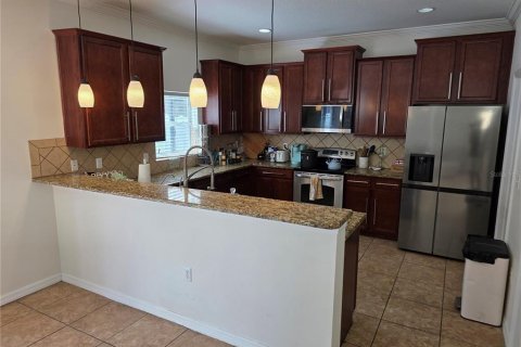 House in Plant City, Florida 4 bedrooms, 228.17 sq.m. № 2120916 - photo 25