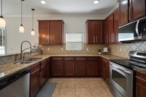 House in Plant City, Florida 4 bedrooms, 228.17 sq.m. № 2120916 - photo 14