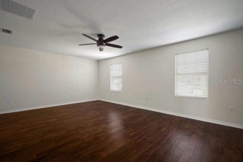 House in Plant City, Florida 4 bedrooms, 228.17 sq.m. № 2120916 - photo 20