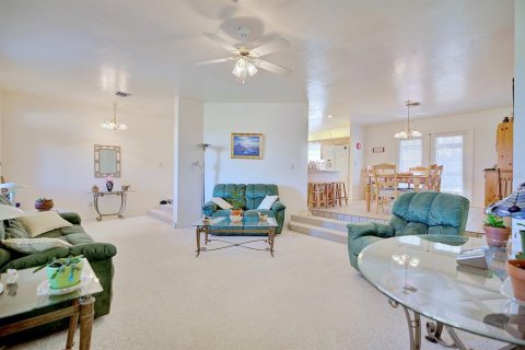 House in Lake Placid, Florida 4 bedrooms, 312.52 sq.m. № 1535676 - photo 4