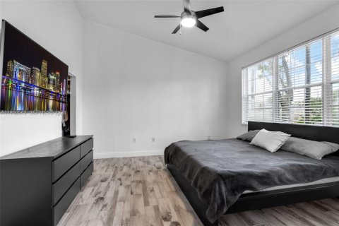 Купить таунхаус в Санрайз, Флорида 2 спальни, 126.81м2, № 2006811 - фото 13