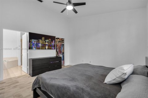 Купить таунхаус в Санрайз, Флорида 2 спальни, 126.81м2, № 2006811 - фото 15