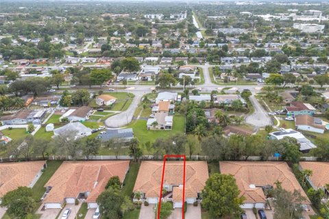 Купить таунхаус в Санрайз, Флорида 2 спальни, 126.81м2, № 2006811 - фото 26