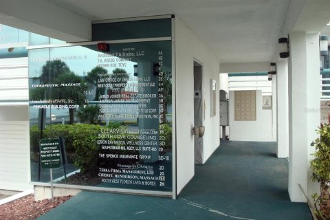 Commercial property in Englewood, Florida 93.18 sq.m. № 530065 - photo 6