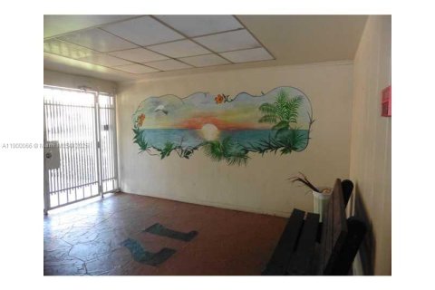 Condo in Hallandale Beach, Florida, 1 bedroom  № 1952644 - photo 14