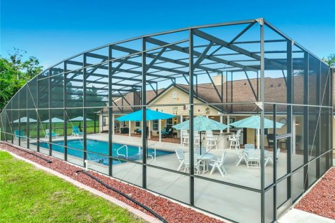 Villa ou maison à vendre à Chuluota, Floride: 8 chambres, 418.71 m2 № 2231075 - photo 22
