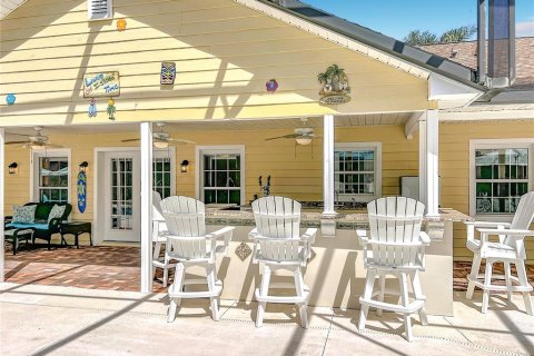 Villa ou maison à vendre à Chuluota, Floride: 8 chambres, 418.71 m2 № 2231075 - photo 16
