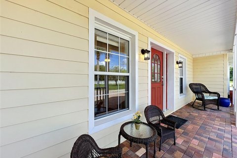 Villa ou maison à vendre à Chuluota, Floride: 8 chambres, 418.71 m2 № 2231075 - photo 8