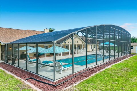 Villa ou maison à vendre à Chuluota, Floride: 8 chambres, 418.71 m2 № 2231075 - photo 21