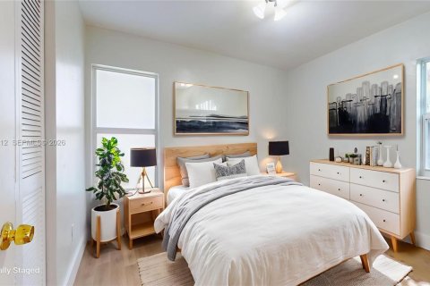 Casa en venta en Miami, Florida, 4 dormitorios, 151.52 m2 № 2028646 - foto 17