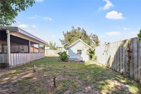 Casa en venta en Miami, Florida, 4 dormitorios, 151.52 m2 № 2028646 - foto 29