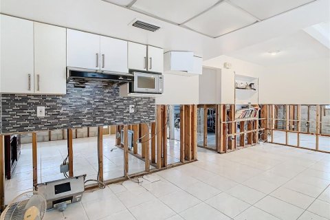 Casa en venta en Saint Petersburg, Florida, 4 dormitorios, 160.26 m2 № 1520315 - foto 18