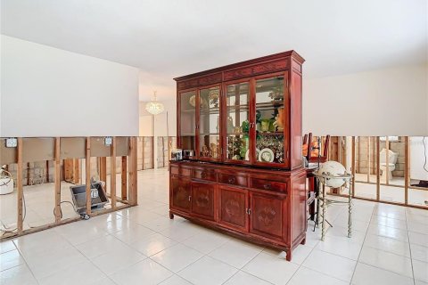 Casa en venta en Saint Petersburg, Florida, 4 dormitorios, 160.26 m2 № 1520315 - foto 4