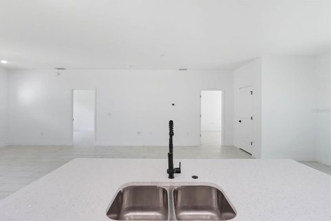 Casa en venta en Citrus Springs, Florida, 4 dormitorios, 169.73 m2 № 1900353 - foto 14
