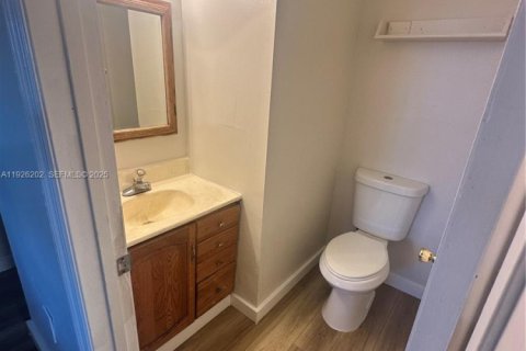 Casa en alquiler en Homestead, Florida, 4 dormitorios, 155.8 m2 № 1984699 - foto 6