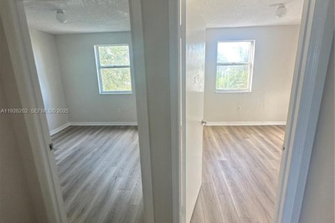 Casa en alquiler en Homestead, Florida, 4 dormitorios, 155.8 m2 № 1984699 - foto 14