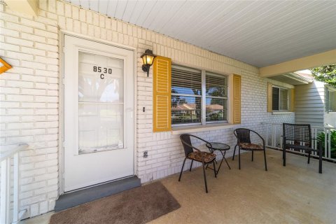 House in Ocala, Florida 2 bedrooms, 127.74 sq.m. № 1916692 - photo 8
