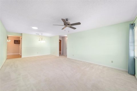 House in Ocala, Florida 2 bedrooms, 127.74 sq.m. № 1916692 - photo 10