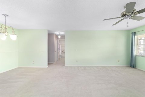 House in Ocala, Florida 2 bedrooms, 127.74 sq.m. № 1916692 - photo 16