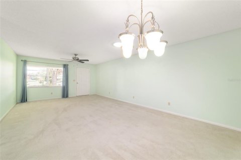 House in Ocala, Florida 2 bedrooms, 127.74 sq.m. № 1916692 - photo 19