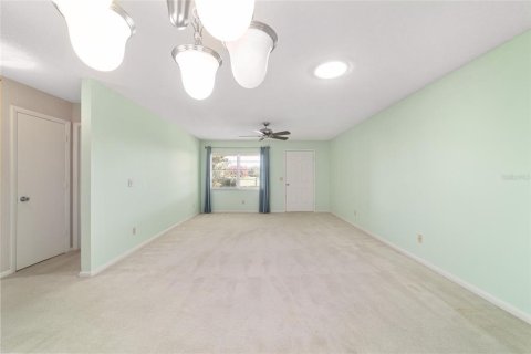 House in Ocala, Florida 2 bedrooms, 127.74 sq.m. № 1916692 - photo 20
