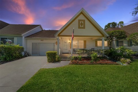 House in Ocala, Florida 2 bedrooms, 127.74 sq.m. № 1916692 - photo 5