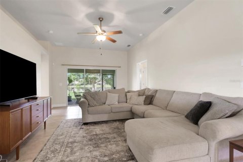 Villa ou maison à vendre à Punta Gorda, Floride: 4 chambres, 169.73 m2 № 2207657 - photo 3