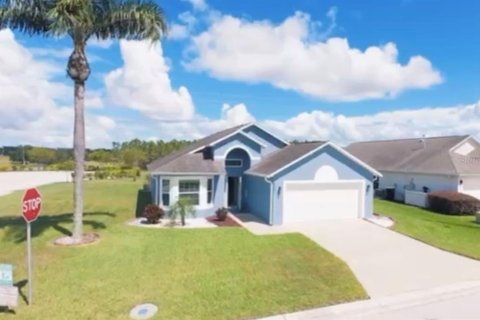 Villa ou maison à louer à Davenport, Floride: 4 chambres, 127.28 m2 № 2359125 - photo 2