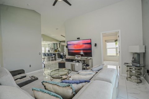 Villa ou maison à louer à Davenport, Floride: 4 chambres, 127.28 m2 № 2359125 - photo 4