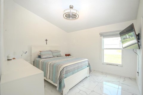 Villa ou maison à louer à Davenport, Floride: 4 chambres, 127.28 m2 № 2359125 - photo 10