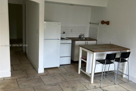 Condominio en alquiler en Miami Beach, Florida, 1 dormitorio, 47.38 m2 № 2029351 - foto 7
