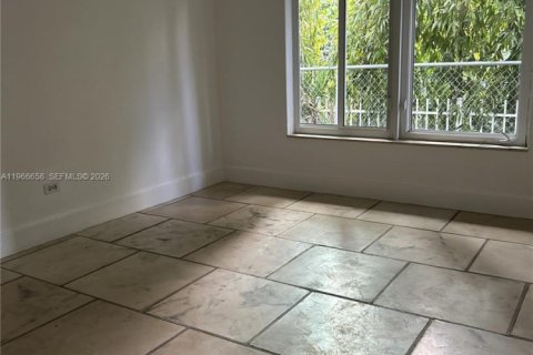 Condominio en alquiler en Miami Beach, Florida, 1 dormitorio, 47.38 m2 № 2029351 - foto 10