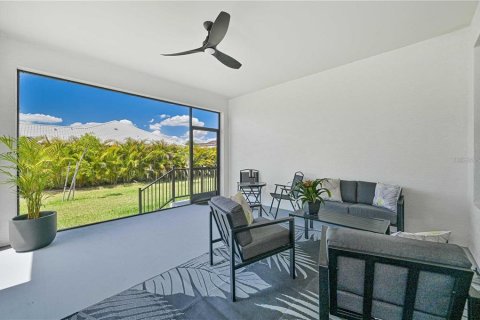 Propiedad comercial en venta en Punta Gorda, Florida, 6 dormitorios, 255.11 m2 № 2213986 - foto 19