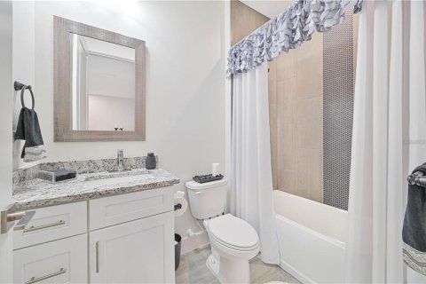Propiedad comercial en venta en Punta Gorda, Florida, 6 dormitorios, 255.11 m2 № 2213986 - foto 11