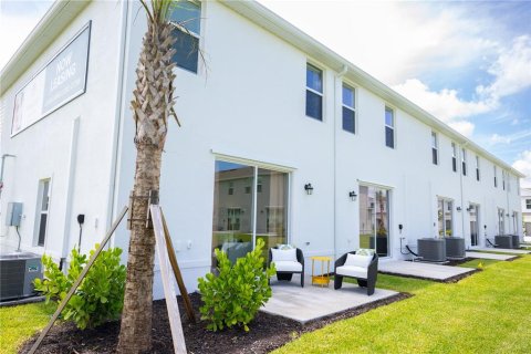 Townhouse in Bradenton, Florida 3 bedrooms, 125.14 sq.m. № 1537703 - photo 19