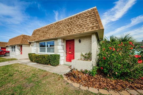 House in Pinellas Park, Florida 1 bedroom, 83.8 sq.m. № 1618662 - photo 2