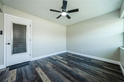 House in Pinellas Park, Florida 1 bedroom, 83.8 sq.m. № 1618662 - photo 18