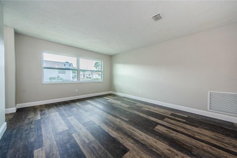 House in Pinellas Park, Florida 1 bedroom, 83.8 sq.m. № 1618662 - photo 10